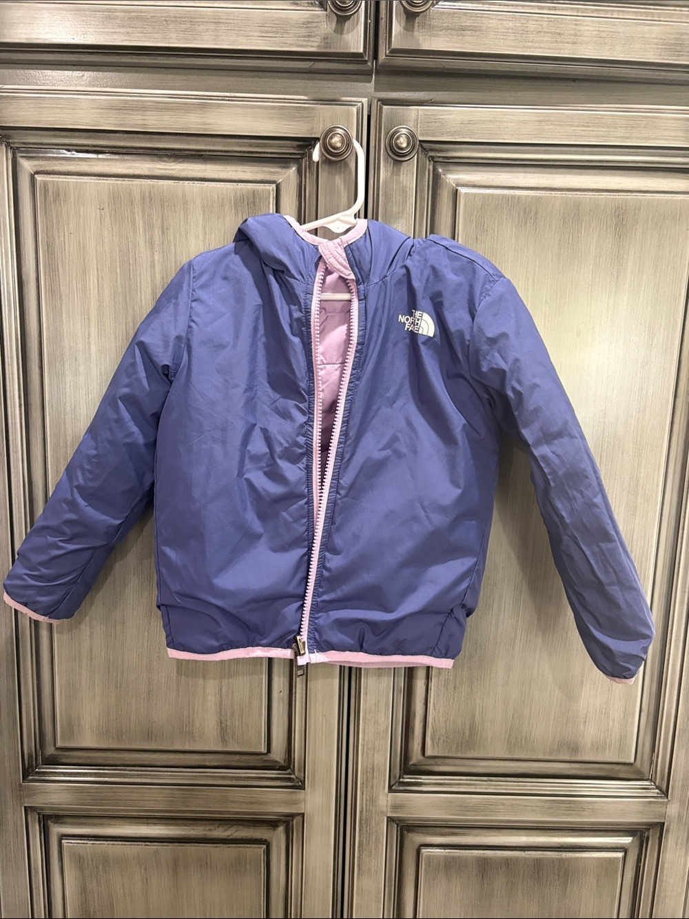 The North Face Lilac Girls' Packable Puffer Jacket - Picture 5 of 9